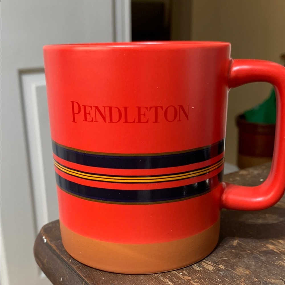 Pendleton Red and Brown Accent Mug